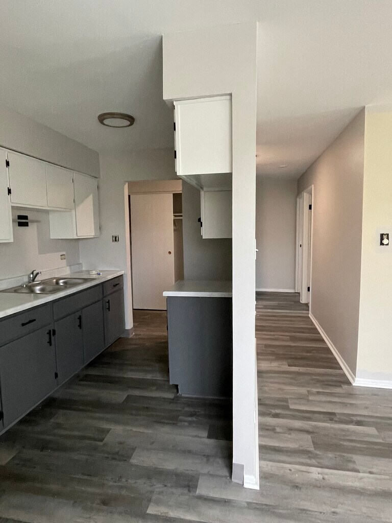 Orchard Estates Apartments Alsip, IL Apartments