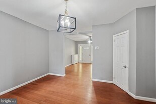 922 Granite St in Philadelphia, PA - Building Photo