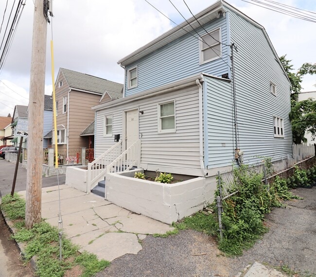 60 Olive St in Bridgeport, CT - Building Photo - Building Photo
