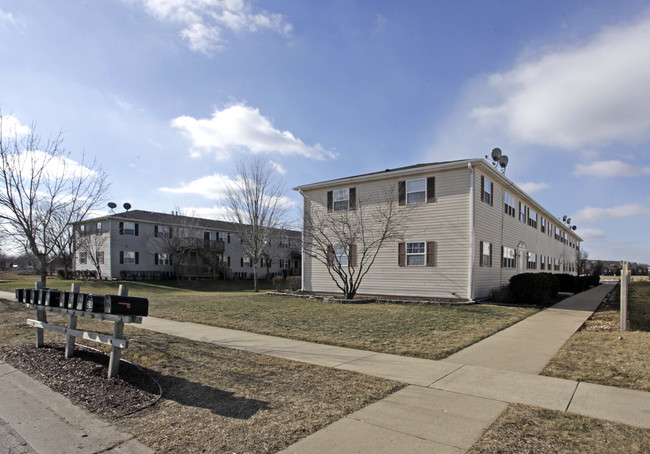 Landmark Apartments in Roscoe, IL - Foto de edificio - Building Photo