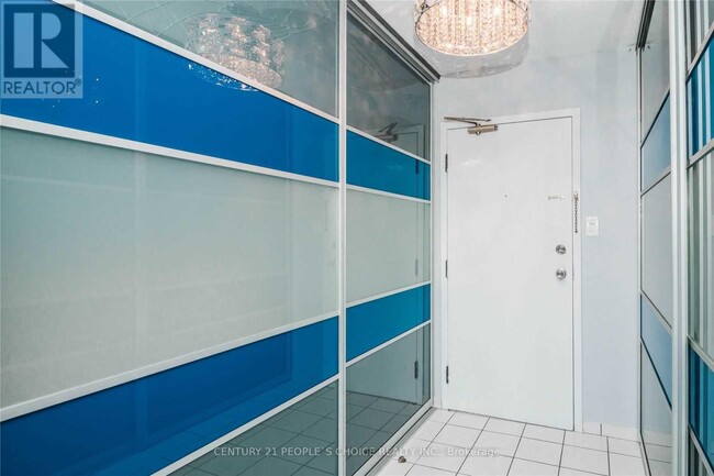 3 Rowntree Rd in Toronto, ON - Building Photo - Building Photo