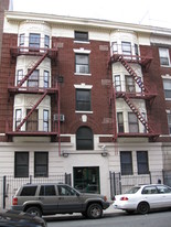 390 E 21st St Apartamentos