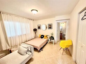 410 SW 15th St in Pompano Beach, FL - Foto de edificio - Building Photo