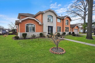 4001 Suffield Ct in Skokie, IL - Building Photo - Building Photo