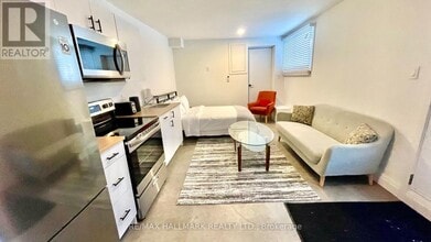 930 Lake Dr E in Georgina, ON - Building Photo - Building Photo