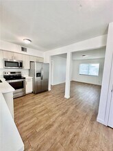 4204 SW 14th St in Miami, FL - Building Photo - Building Photo