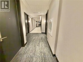 55 Duke St W in Kitchener, ON - Building Photo - Building Photo