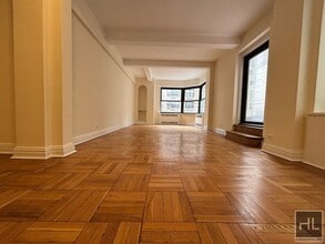EAST 56 STREET in New York, NY - Foto de edificio - Building Photo