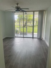 9441 Live Oak Pl, Unit 107 in Davie, FL - Building Photo - Building Photo