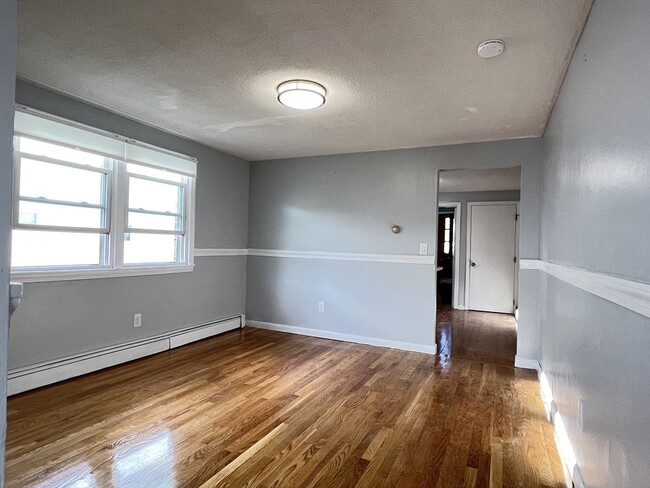 74 Baker St in Belmont, MA - Building Photo - Building Photo