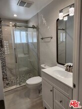 4946 1/2 CA-27 in Los Angeles, CA - Building Photo - Building Photo