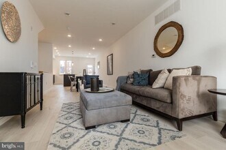 1241 N 27th St in Philadelphia, PA - Building Photo - Building Photo