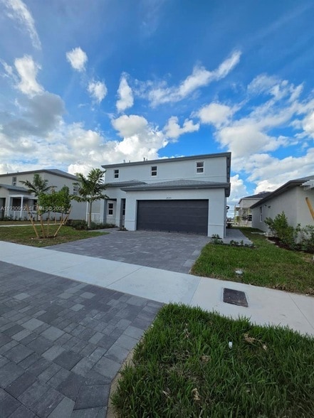 19571 SW 339th St in Homestead, FL - Foto de edificio - Building Photo