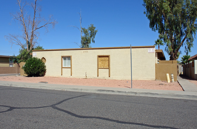 2722 E Marconi Ave in Phoenix, AZ - Foto de edificio - Building Photo