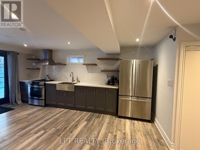 10 Kinloch Ct in Ajax, ON - Building Photo - Building Photo