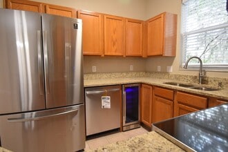 10909 Black Swan Ct in Seffner, FL - Building Photo - Building Photo