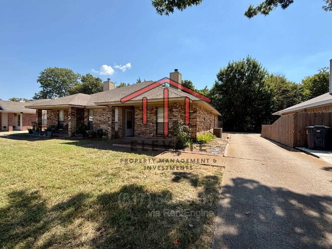 5431 Stagetrail Dr in Arlington, TX - Building Photo - Building Photo