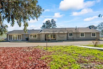 3966 Dyer Rd in Livermore, CA - Building Photo - Building Photo