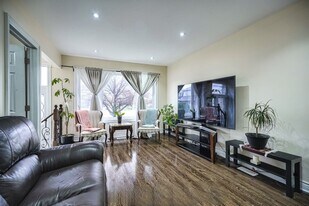 14 Moray Pl in Toronto, ON - Building Photo
