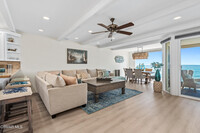 11844 S Beach Club Way in Malibu, CA - Foto de edificio - Building Photo