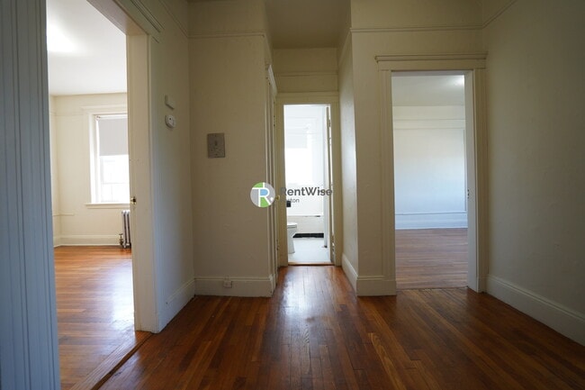 1687 Commonwealth Ave