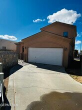3904 Hueco Valley Dr in El Paso, TX - Building Photo - Building Photo