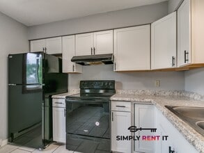 1118 Sunset Ave in Kelley, IA - Building Photo - Building Photo