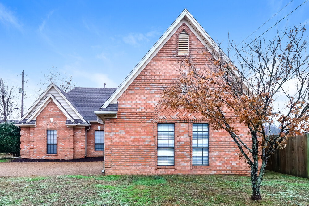 6842 Theda Cove in Millington, TN - Building Photo