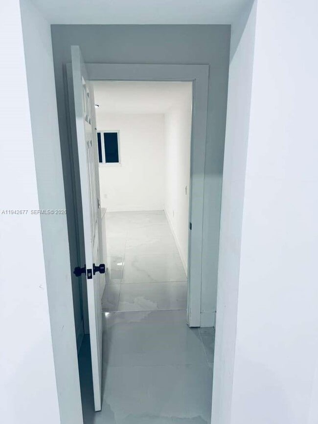 1308 NW 19th Ave in Fort Lauderdale, FL - Building Photo - Building Photo