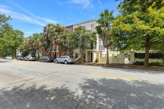 716 Barnard St, Unit 716A in Savannah, GA - Building Photo - Building Photo