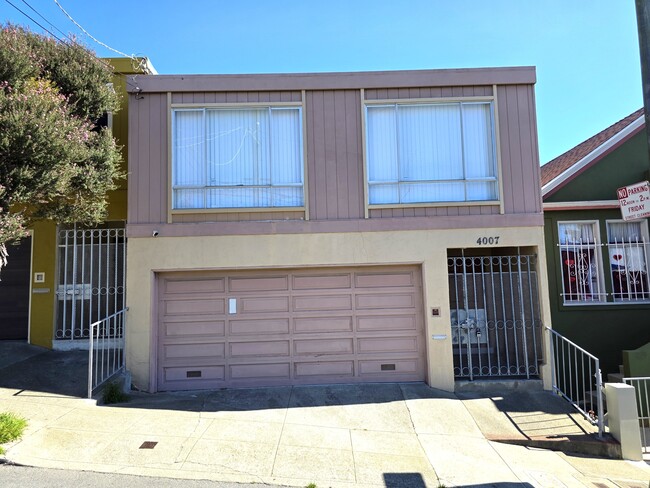 property at 4007 Folsom St