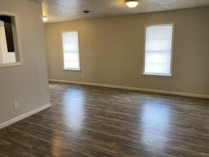 282 Tinker Hill Cv, Unit D in Jackson, TN - Building Photo - Building Photo