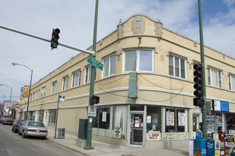 7201-7217 N Western Ave in Chicago, IL - Building Photo - Building Photo