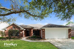 3111 Bay Spring Dr in League City, TX - Building Photo