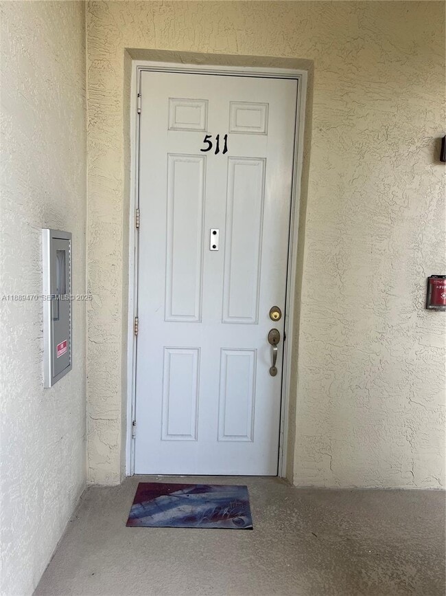 property at 3500 Oaks Clubhouse Dr