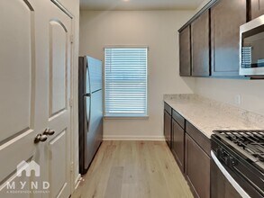 8213 Columbia Fls Rd in Ponder, TX - Building Photo - Building Photo