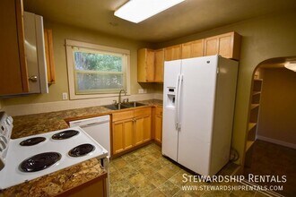 2273 Hilyard St in Eugene, OR - Building Photo - Building Photo