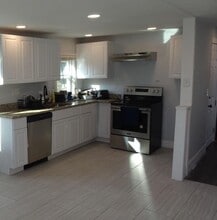 100 Broad St in North Attleborough, MA - Building Photo - Building Photo