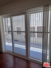 247 S Catalina St in Los Angeles, CA - Building Photo - Building Photo