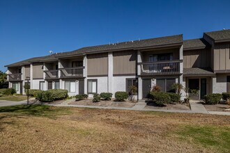 Pepperwood Village in Anaheim, CA - Building Photo - Building Photo