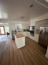 1409 Elton Ln in Austin, TX - Building Photo - Building Photo