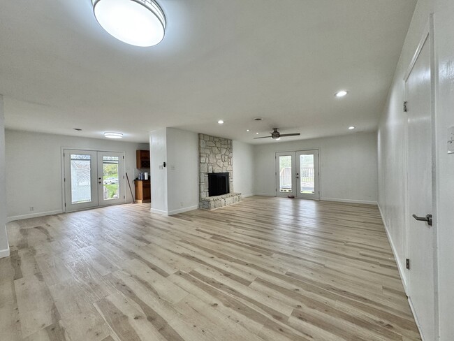 1316 Graycreek Ln in Knoxville, TN - Foto de edificio - Building Photo