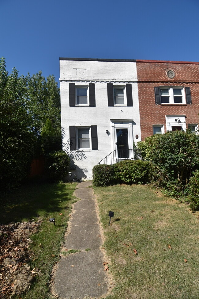 property at 1200 Powhatan St