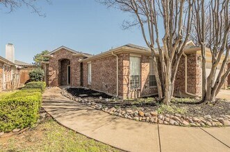 1075 Port Sullivan Dr in Little Elm, TX - Building Photo - Building Photo