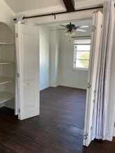 206 Nieto Ave, Unit B in Long Beach, CA - Foto de edificio - Building Photo