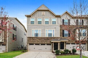 122 Lanyard Dr in Mooresville, NC - Building Photo