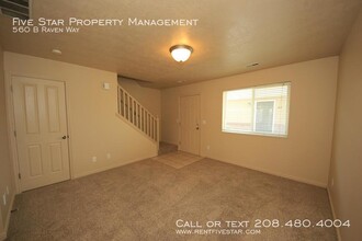 560 Raven Way in Chubbuck, ID - Building Photo - Building Photo