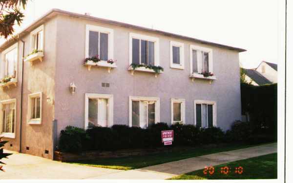 Eastborne Apartments in Los Angeles, CA - Building Photo