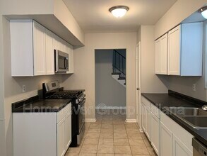 2724 Constellation Dr in Indianapolis, IN - Foto de edificio - Building Photo