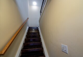 35 Andrew Pl, Unit R112 in Baltimore, MD - Building Photo - Building Photo